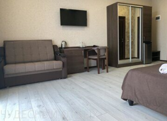 Слон, Отель,  п. Лазаревское 2